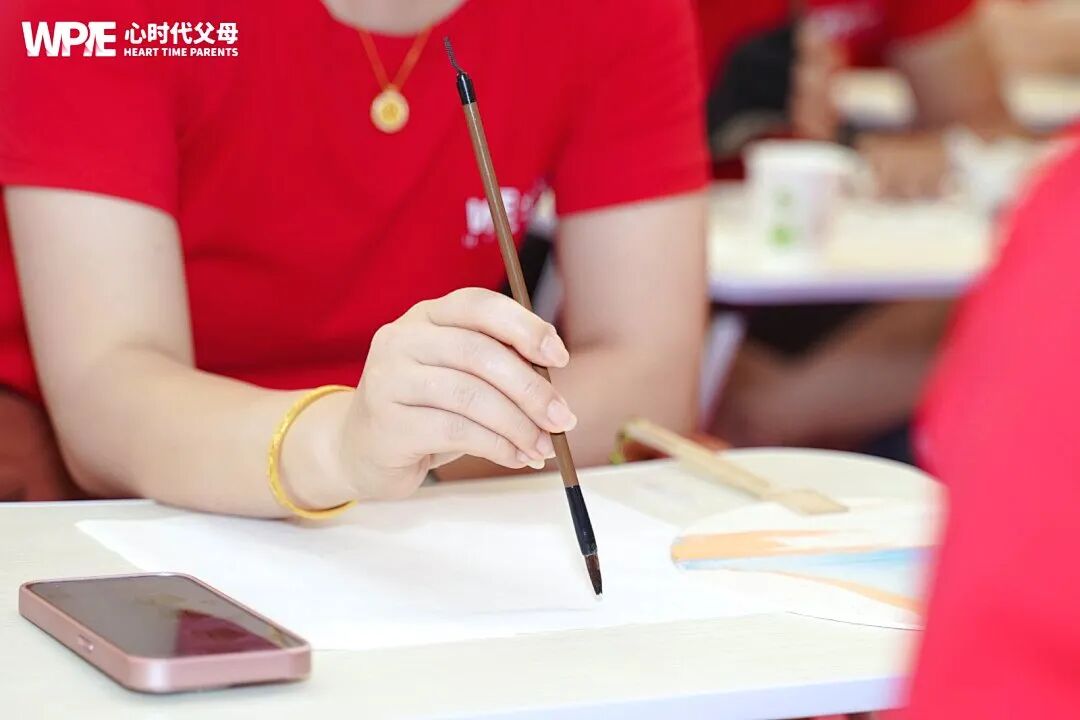 “妈妈，我喜欢那个帅哥！” 这位母亲的回应，十年后让女儿拿下高盛Offer