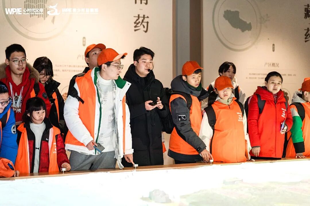 “妈妈，我当年肚子疼，真不是玩平板害的！”