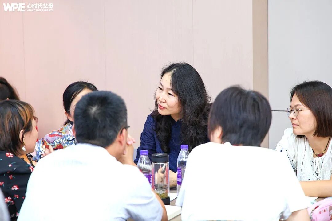 “先把自己照顾好！”佩琳老师的一句话让我明白：“别再用‘贪心’逼走爱你的人！”