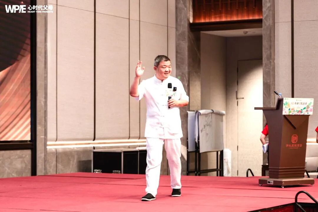 【纪琼院长人生规划导师班】妻子：“为什么不给我买贵的衣服，你是不是觉得我不配！”