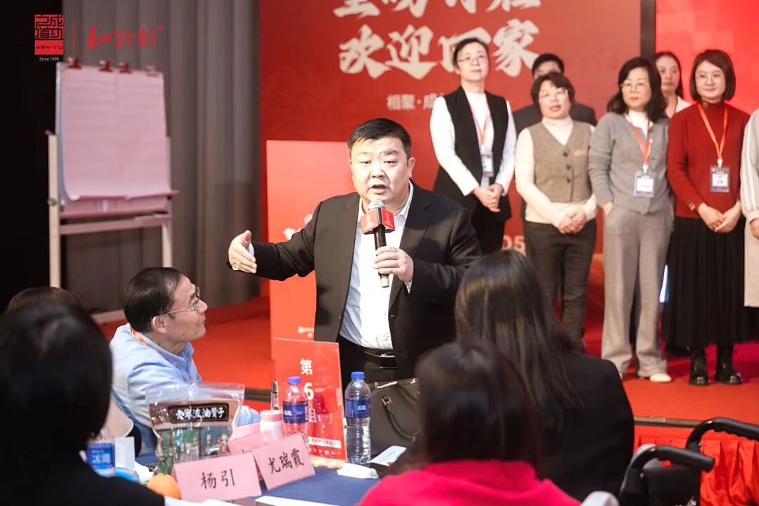 当老师的告状电话响起，你会选择先骂孩子，还是先听孩子说？