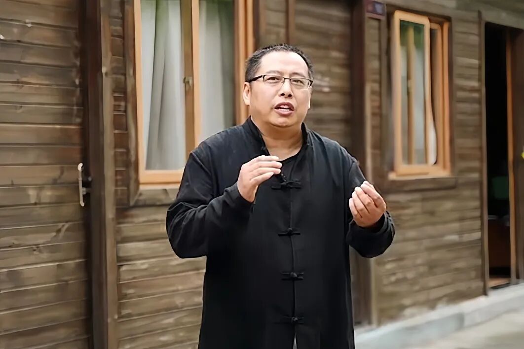 终南艾香绕紫藤，仙衣修心暖如春——大琼山庄开身课的神奇体验！