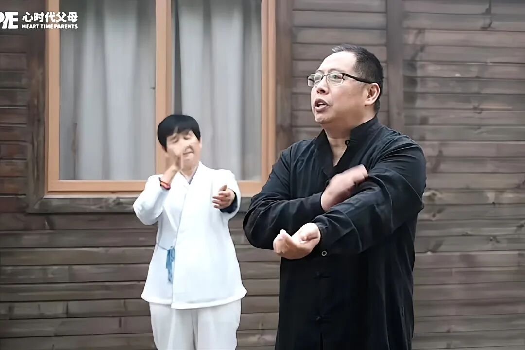 终南艾香绕紫藤，仙衣修心暖如春——大琼山庄开身课的神奇体验！