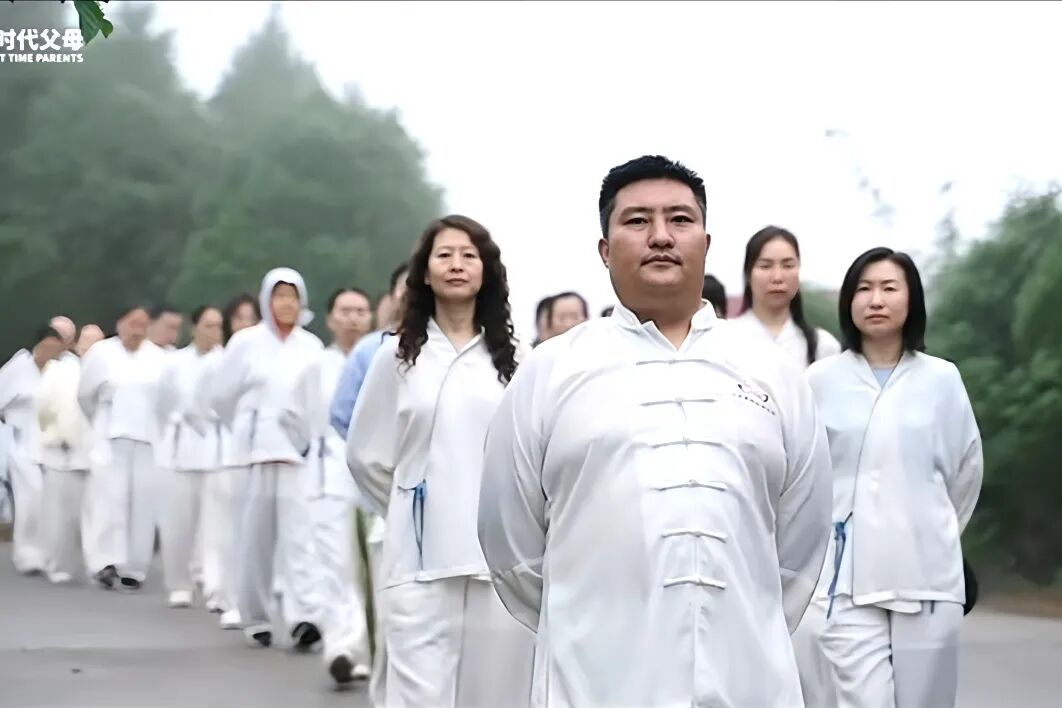 终南艾香绕紫藤，仙衣修心暖如春——大琼山庄开身课的神奇体验！