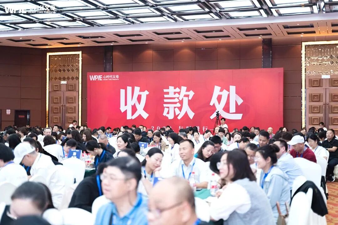 孩子偷玩平板被发现，妈妈一个做法轻松化解亲子危机！