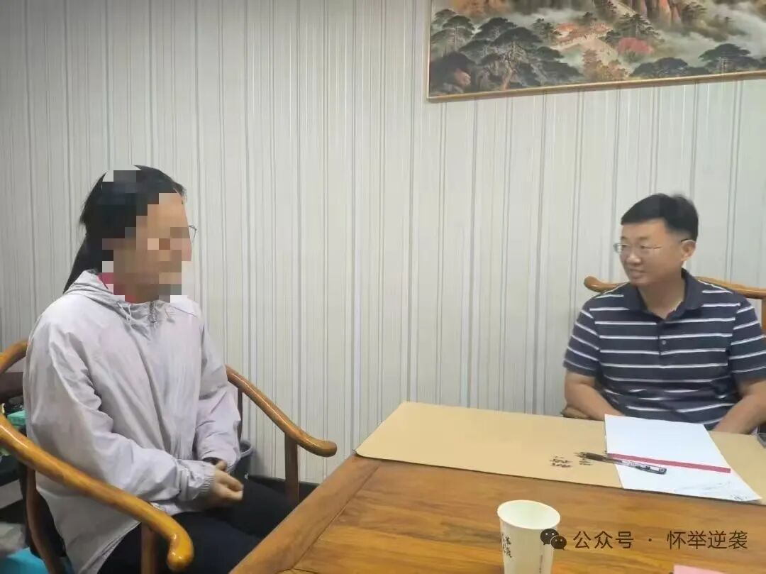 来自狮子王的喜讯（二）从躲在角落哭到捧回A+成绩单，这个女孩用半年证明：改变从不需要惊天动地