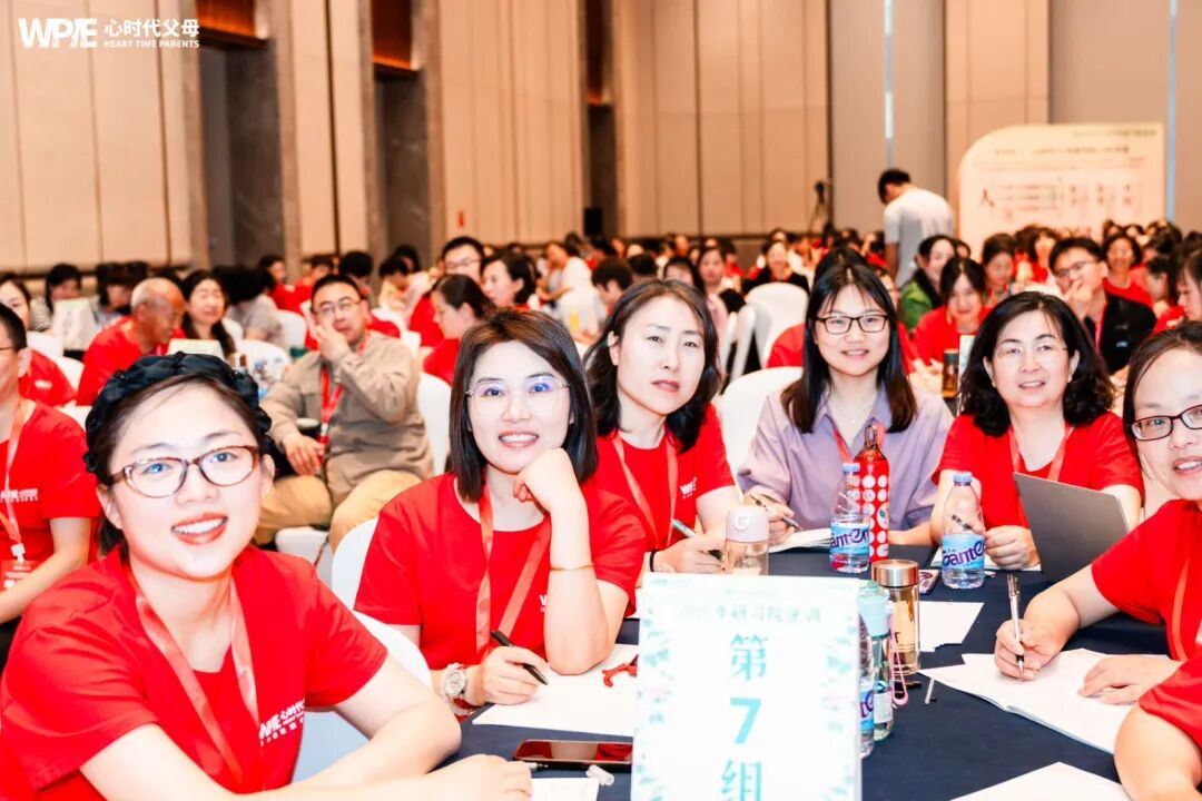 别让扫兴的人，吸走你的情绪能量！