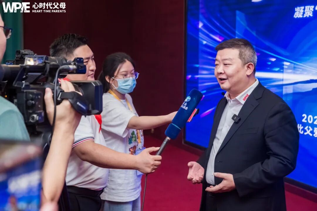 别让扫兴的人，吸走你的情绪能量！