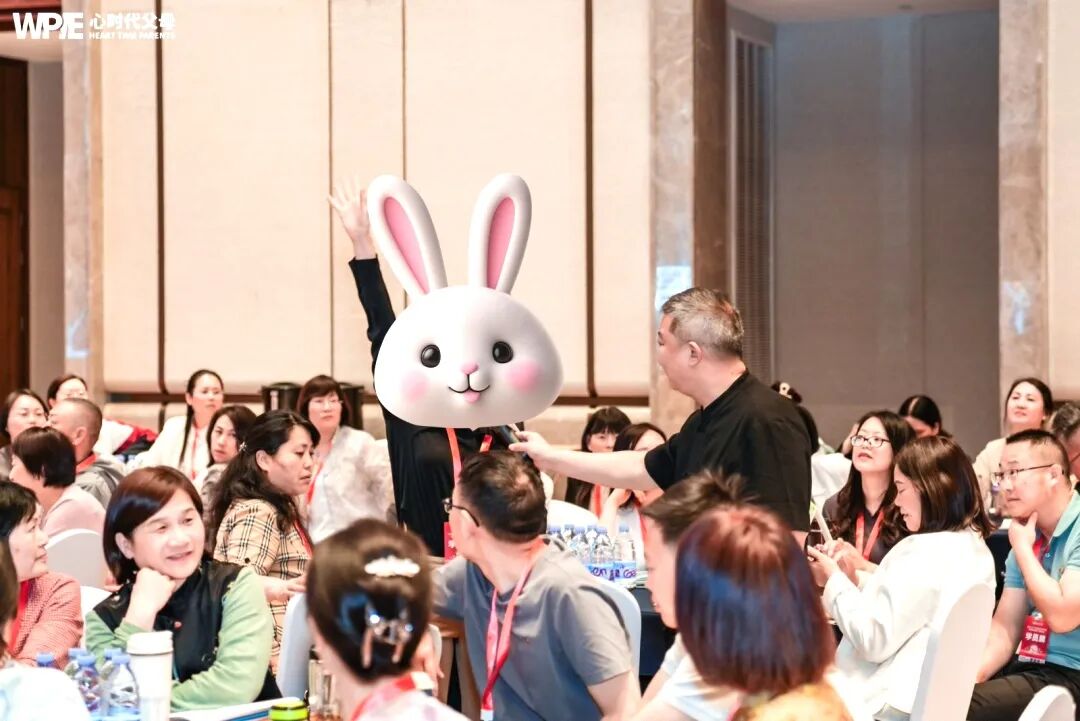 孩子被老师打了脸，我还要亲自去道谢？