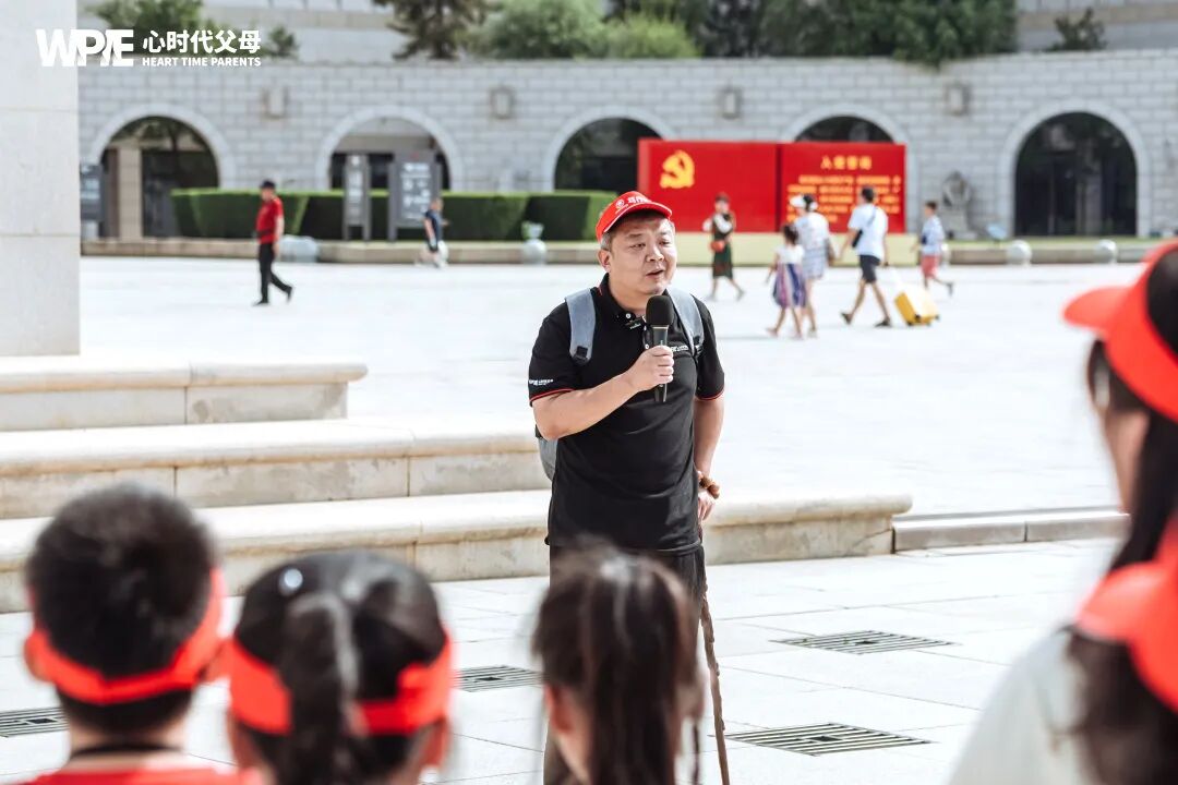 【纪琼院长家庭生态课】开学季，孩子嫌室友脚臭，王纪琼院长一句“好”稳接情绪！