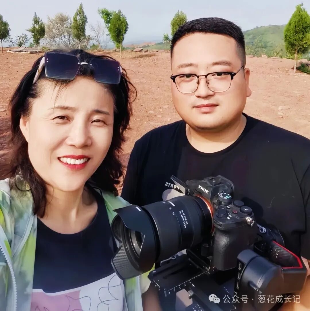 大琼山庄里的紫藤礼赞：镜头与掌声之间流动的敬意！