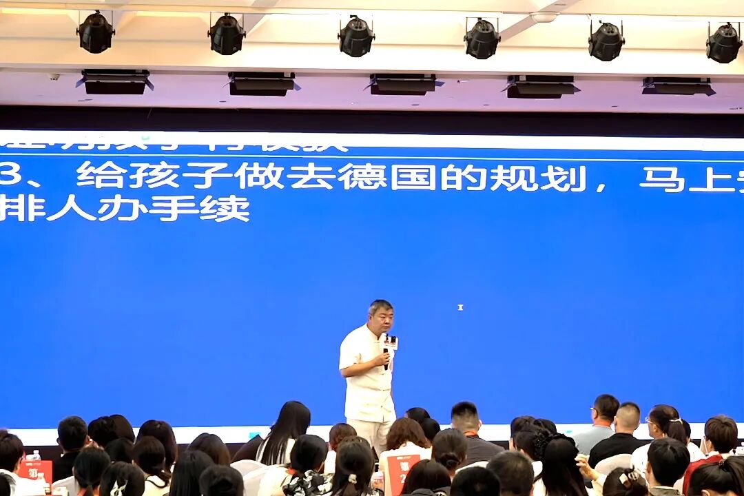 总是陷入老公的情绪里？——看王纪琼院长在《实操班》如何教你破解人生难题！