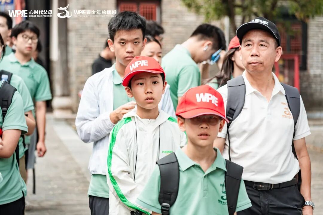 医圣故里育英才，心时代里见担当——休学少年在《青少年总裁班》的治愈系成长故事