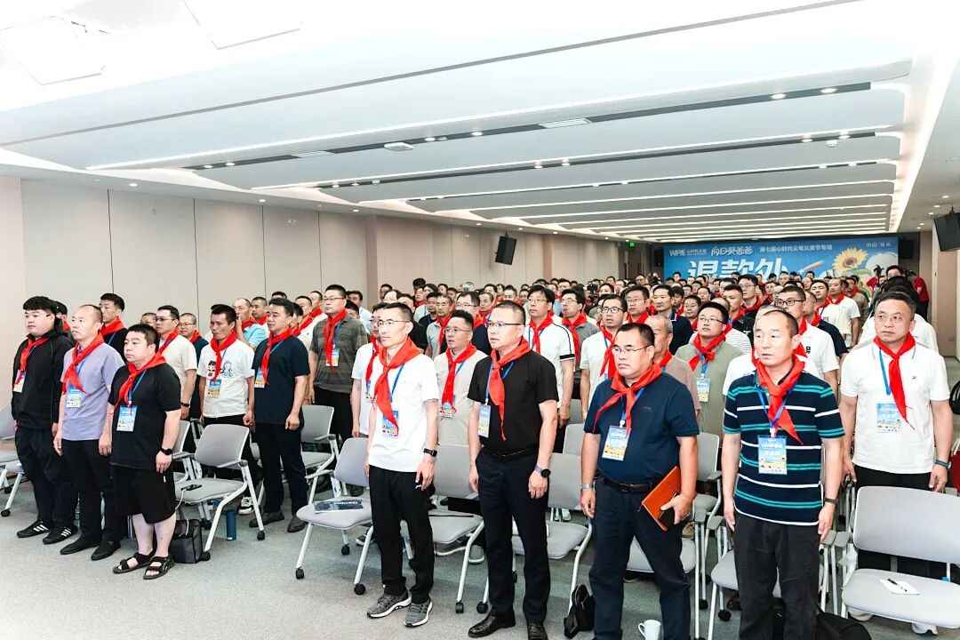 “爸，你要像我这么努力，我早是富二代了！”