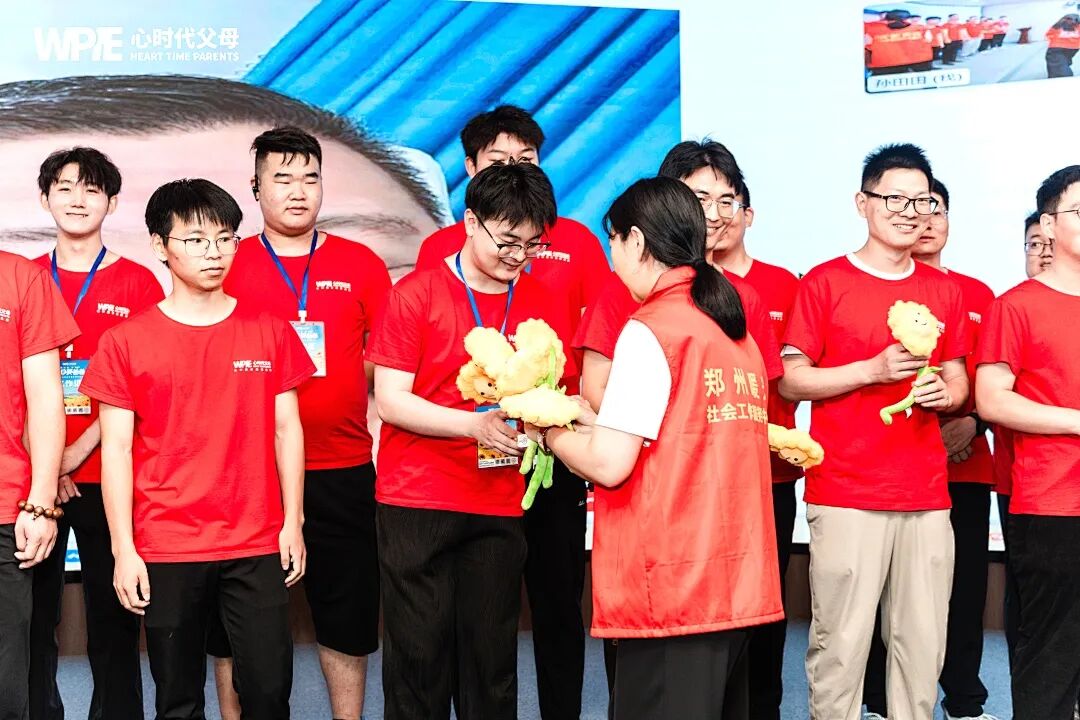 “爸，你要像我这么努力，我早是富二代了！”