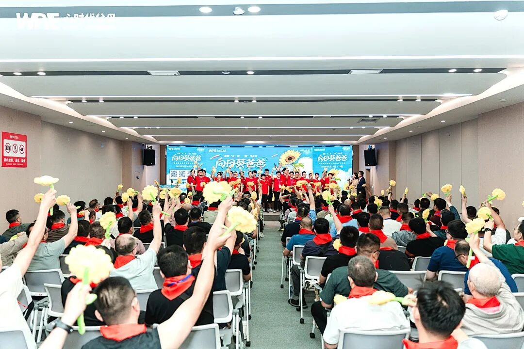 “爸，你要像我这么努力，我早是富二代了！”