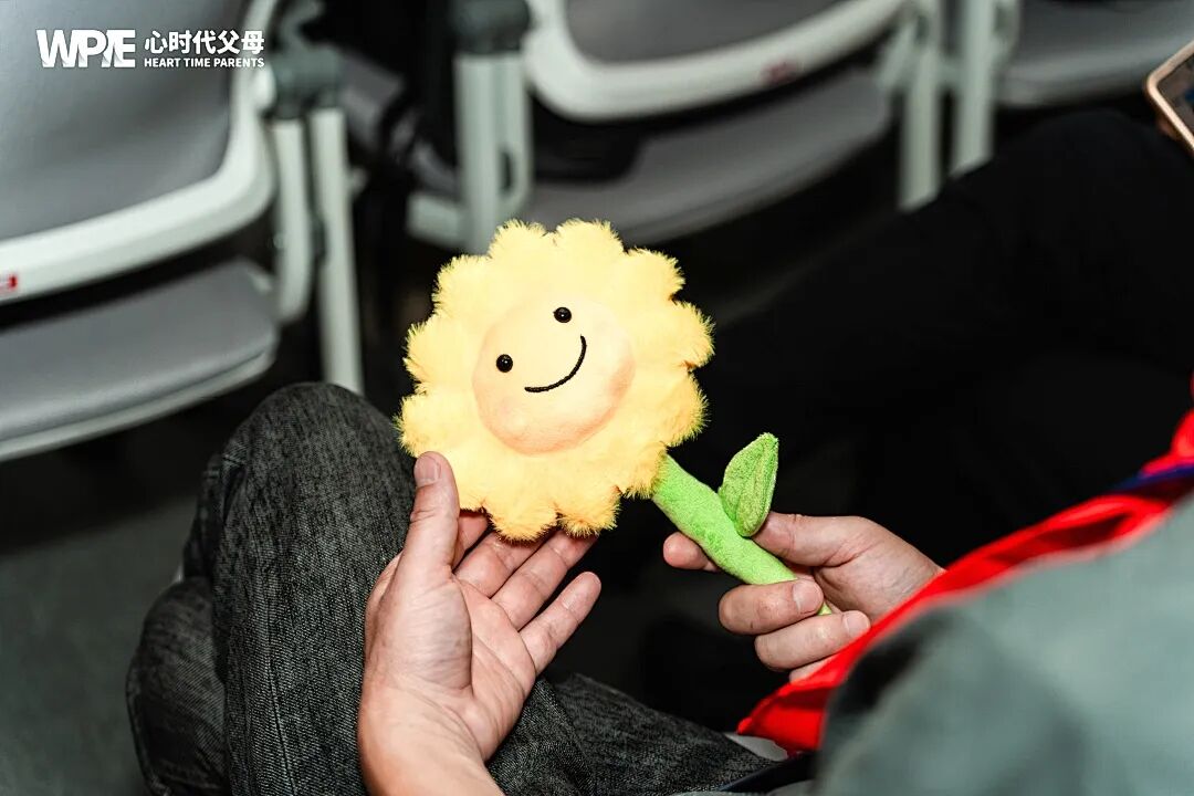 “爸，你要像我这么努力，我早是富二代了！”