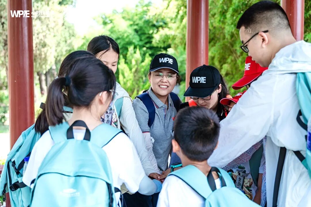 【纪琼院长家庭系统教育实操班】家长：“狗咬你，你也咬狗呀？”孩子：“我打死它！”——看王纪琼院长如何巧妙化解