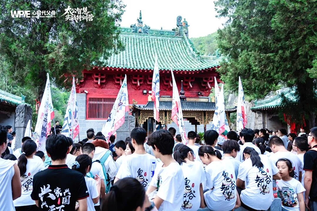 【家庭生态导师班】孩子考倒数第一情绪低落，王纪琼院长一句话，竟扭转了整个局面！