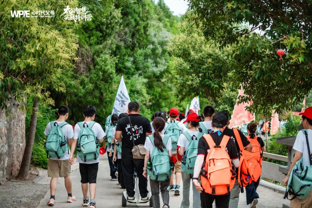 【家庭生态导师班】孩子考倒数第一情绪低落，王纪琼院长一句话，竟扭转了整个局面！