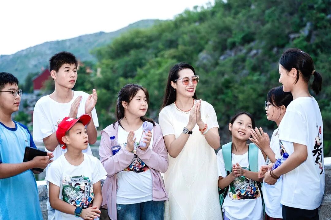 【家庭生态导师班】孩子考倒数第一情绪低落，王纪琼院长一句话，竟扭转了整个局面！