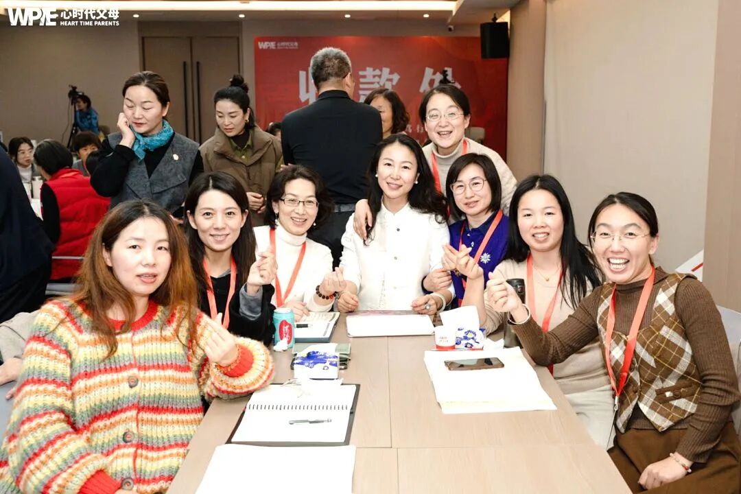 看着70岁的妈妈，我在她耳边说：“妈，我爱你！”——这句话，我用了整整40年！