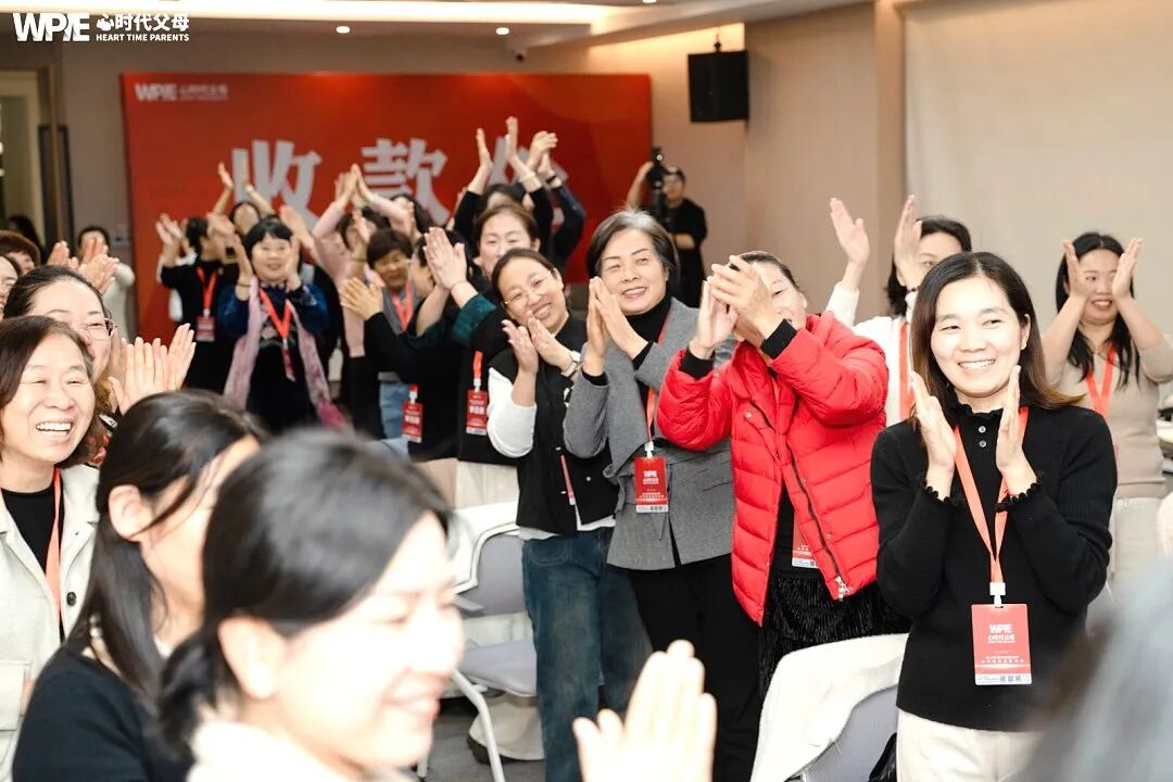 看着70岁的妈妈，我在她耳边说：“妈，我爱你！”——这句话，我用了整整40年！