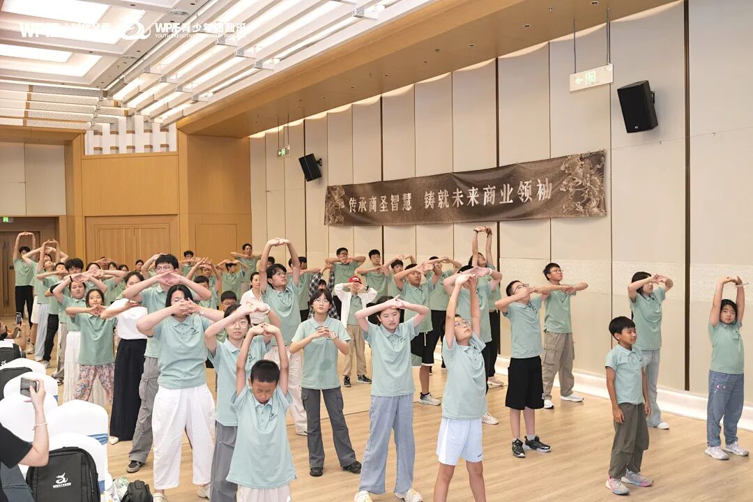 孩子辍学的原因你想知道吗？——王纪琼院长的“空洞理论”带领家长认清孩子辍学的真相！