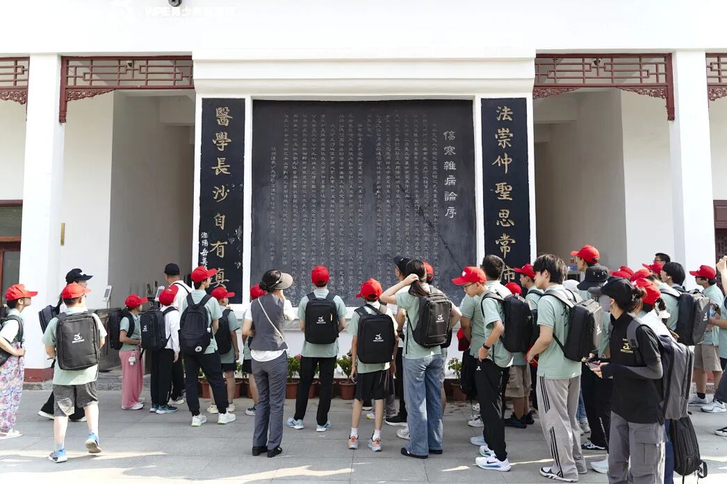 孩子辍学的原因你想知道吗？——王纪琼院长的“空洞理论”带领家长认清孩子辍学的真相！