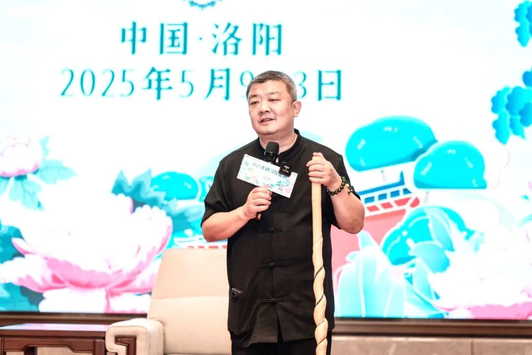 【纪琼院长导师班】“我一发火，儿子就忍不住咬被子.....我该怎么办？”一位母亲在课程现场求助纪琼院长