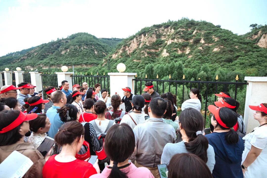 【纪琼院长导师班】“我一发火，儿子就忍不住咬被子.....我该怎么办？”一位母亲在课程现场求助纪琼院长