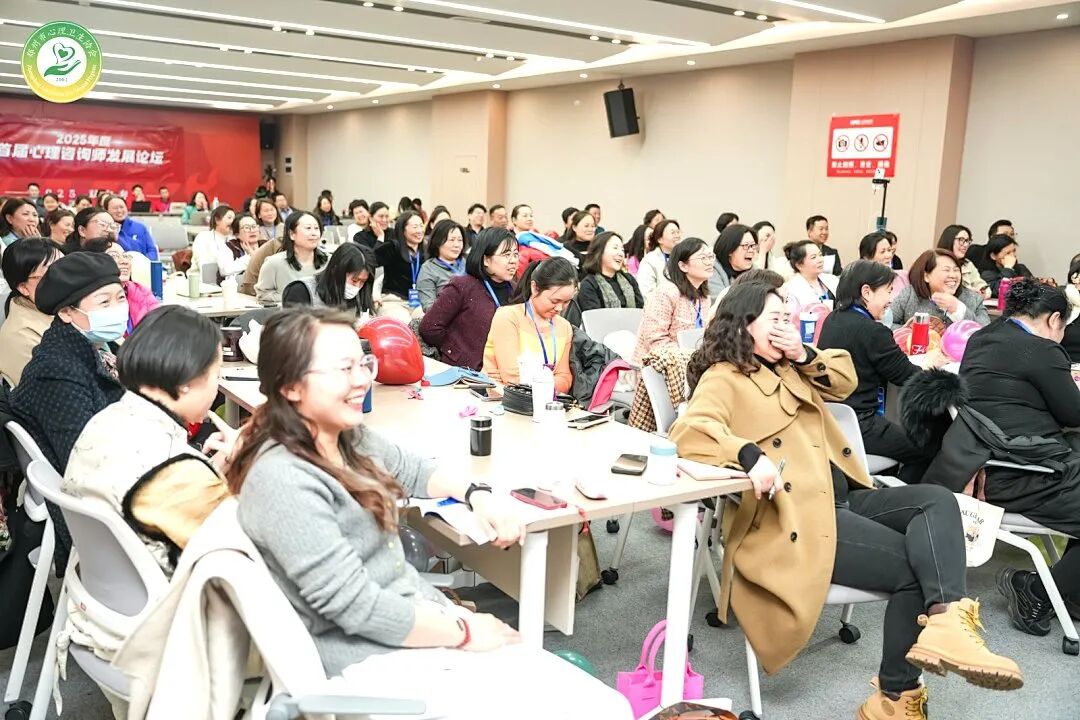 【纪琼谈家读书慧】如何才能遇见生命中的“光光级”榜样，那就加入纪琼院长的《家庭生态导师班》吧！