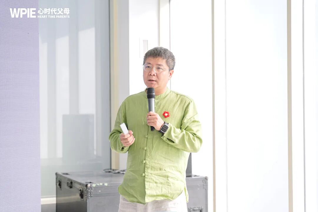 从“应该”的我，走向“现在”的我——子舒老师：“不必成为更好的自己，只需更好地成为自己！”