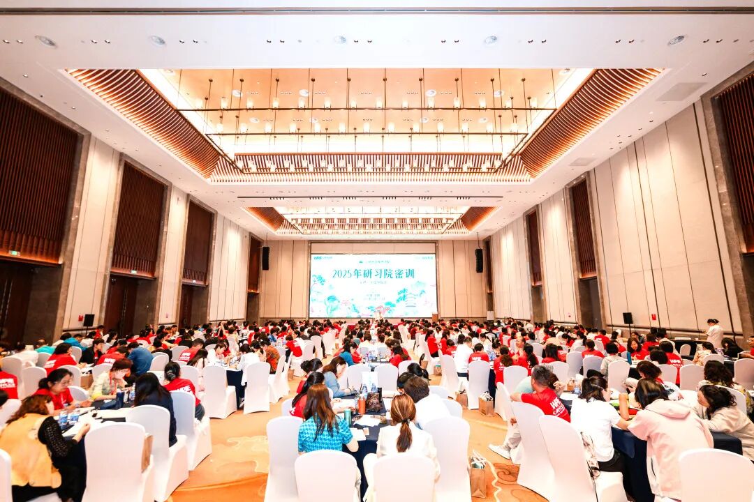 【咱们的故事】高三儿子濒临休学，丈夫熄灭职业心火：一篇文章点燃了家庭的希望！