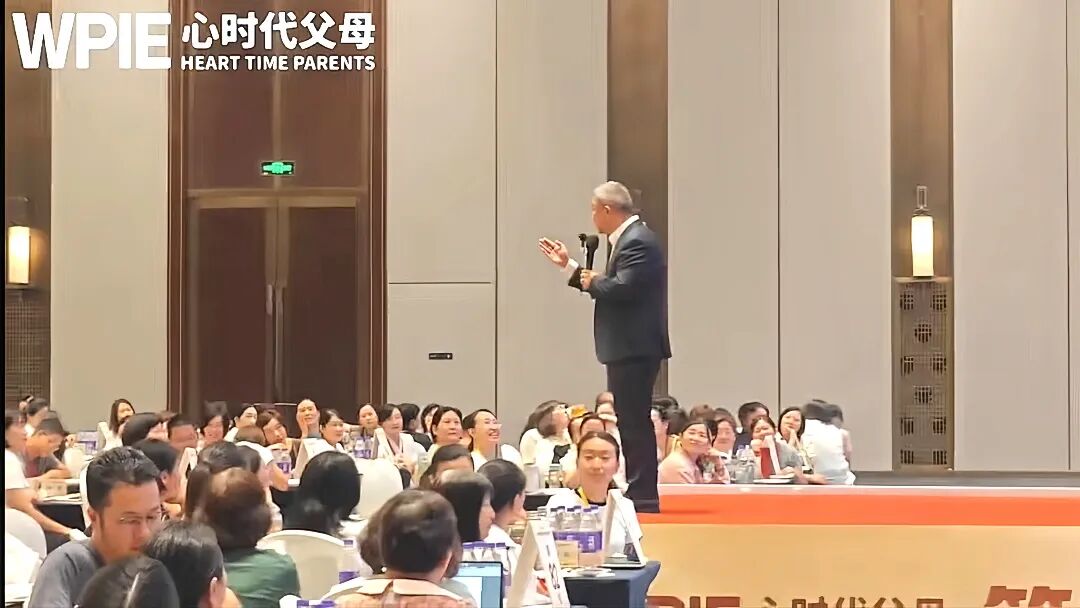 【纪琼院长导师班】请纪琼院长吃西瓜，他不仅不吃，还......