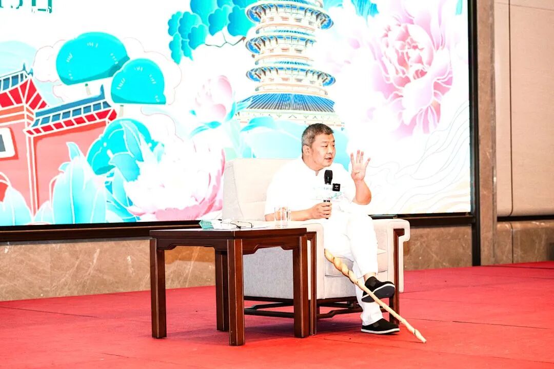 凌晨王纪琼院长的一条微信，让我明白了：跟对人，是中年妇女最划算的投资