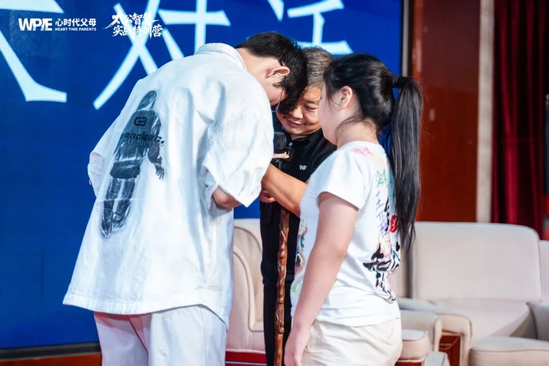 【太公智慧】女孩哭着说：“再次回来时，发现喜欢的老师已经不在”——纪琼院长教你学会接纳物是人非