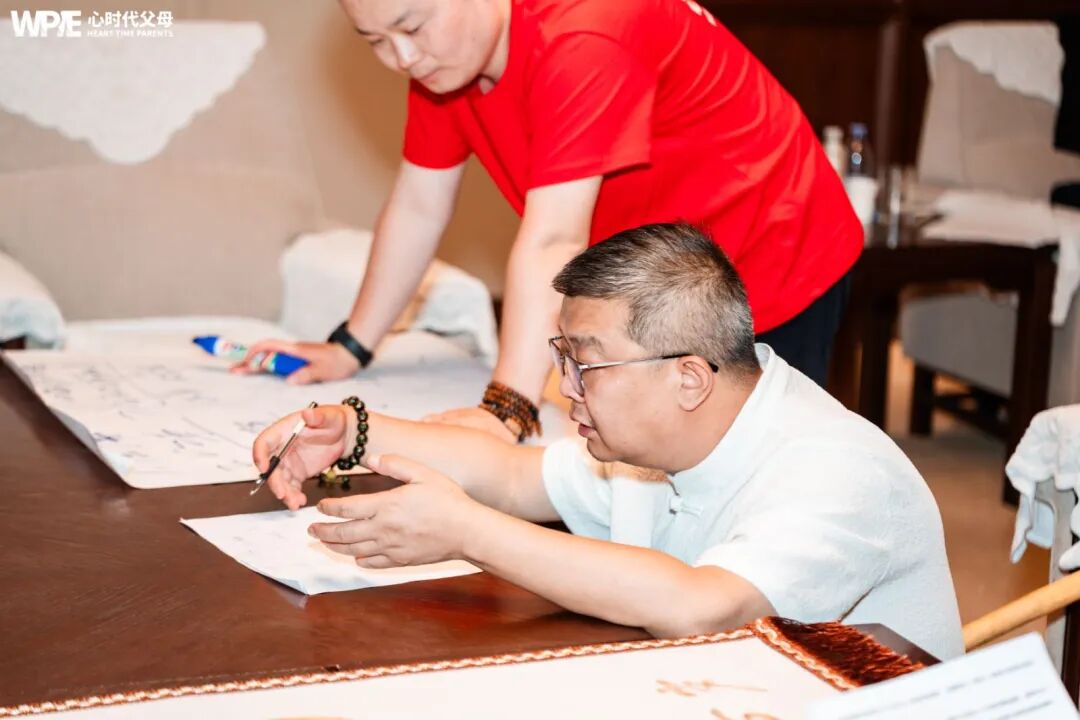 同样被老师批评了，为什么有的孩子没事，有的孩子却不愿上学了？