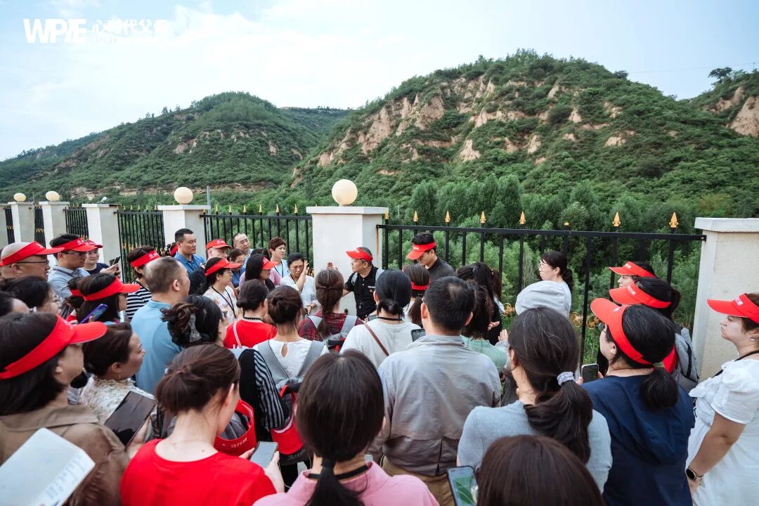 七年级学生翻箱倒柜找试卷——初中的慌乱，是小学欠下的“能力债”