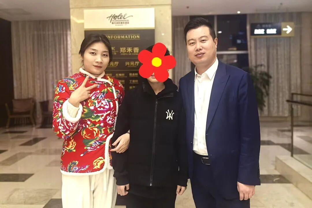 当孩子紧急来电说：“我要回家，我不想上学了！”——我用王纪琼院长的接话技术稳住了局面