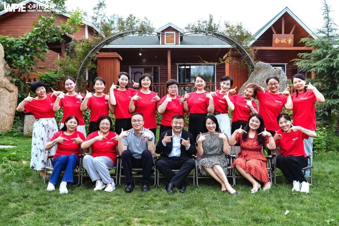 郑州暴雨天，男孩当街扔下女友，女孩痛哭淋漓，究竟发生了什么？结局意想不到！