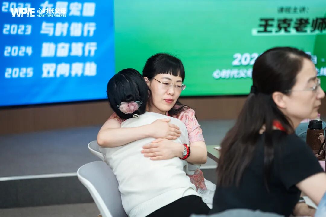 不曾被命运打垮的她，在王克老师这里拿到了人生的喜剧脚本！