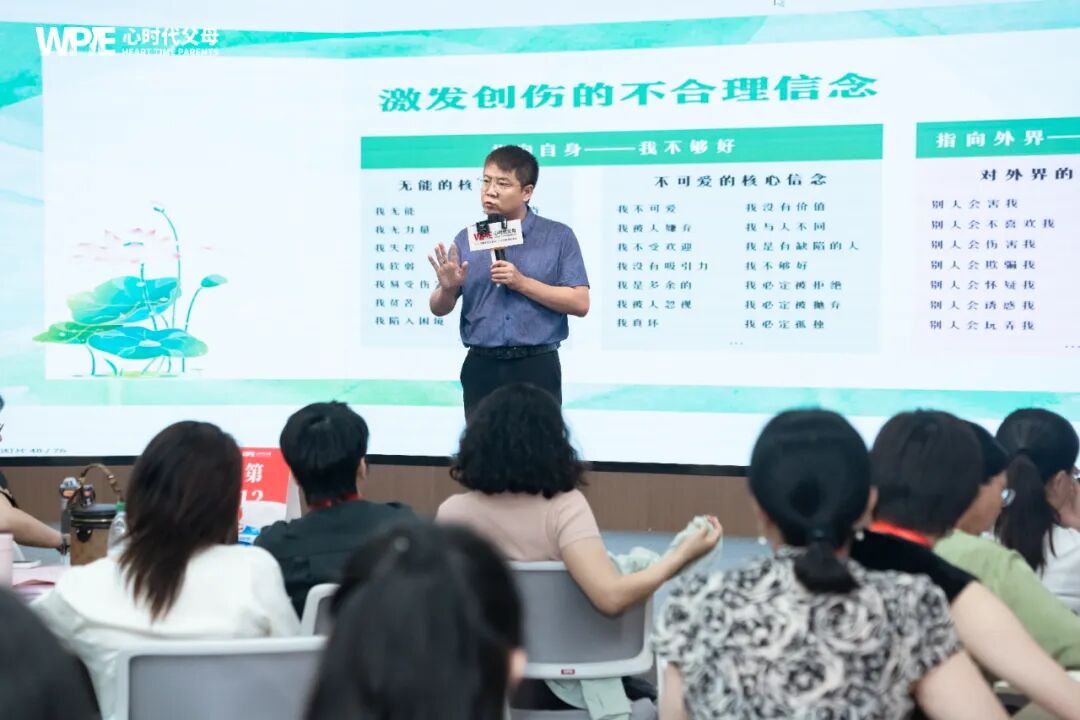 不曾被命运打垮的她，在王克老师这里拿到了人生的喜剧脚本！