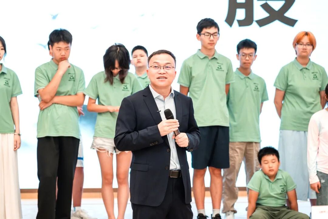 《青少年总裁班》鲜活案例：孩子被骗1000元该怎么办？