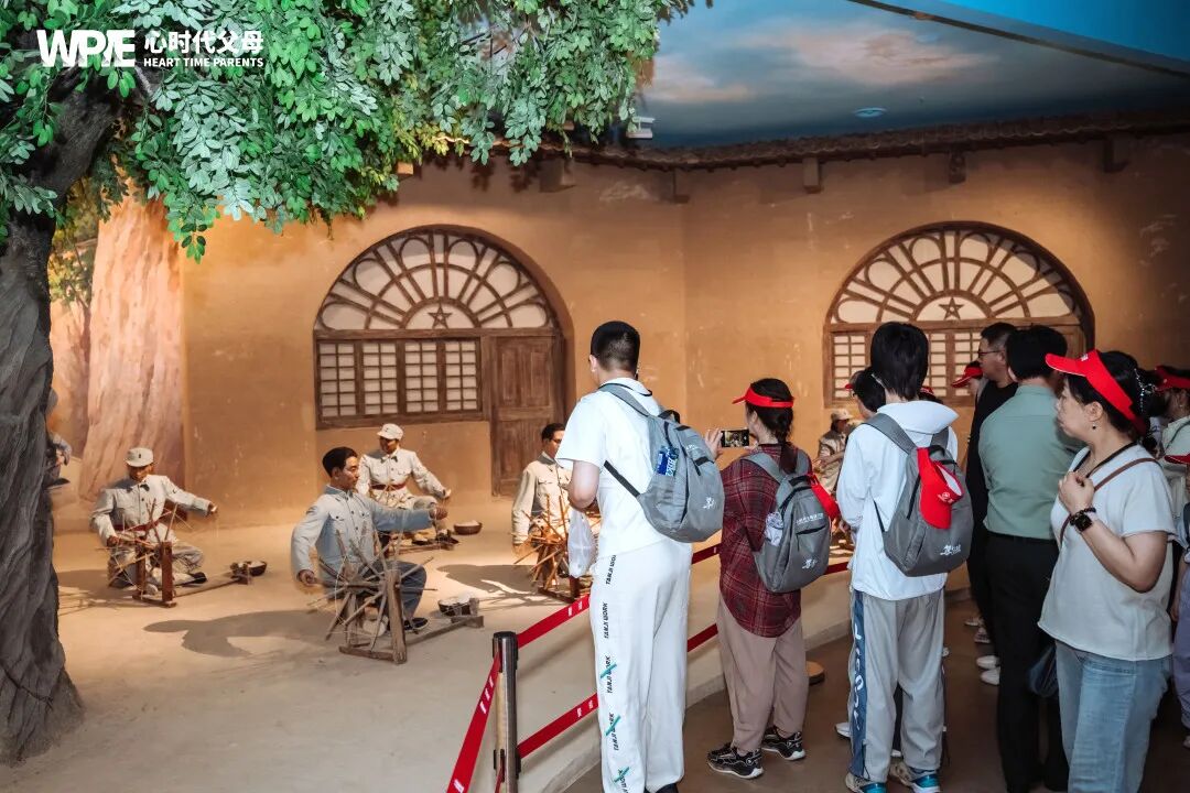 王纪琼院长五问重构笃行班研学认知——从盯娃打杂到三代共修！