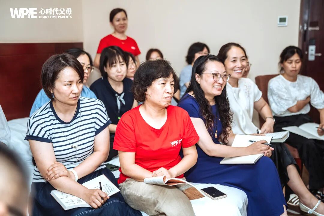 王纪琼院长五问重构笃行班研学认知——从盯娃打杂到三代共修！