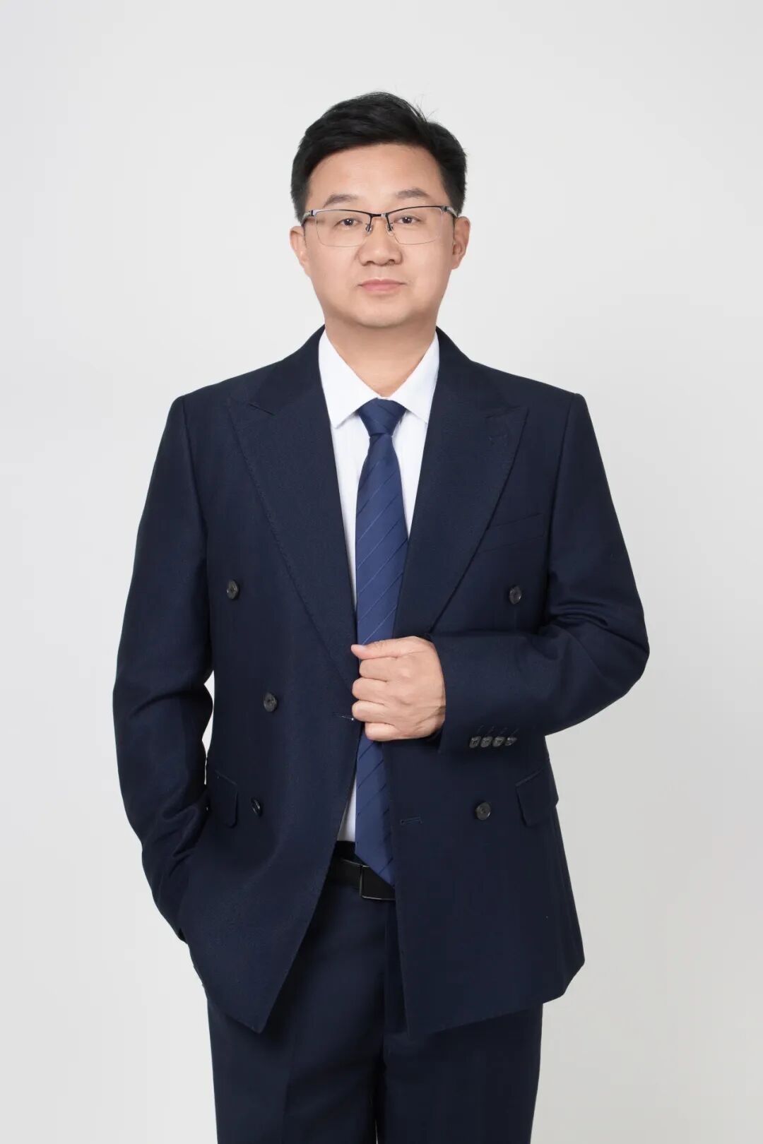 “狮子王”论坛——唤醒不上学孩子心中的“巨人”