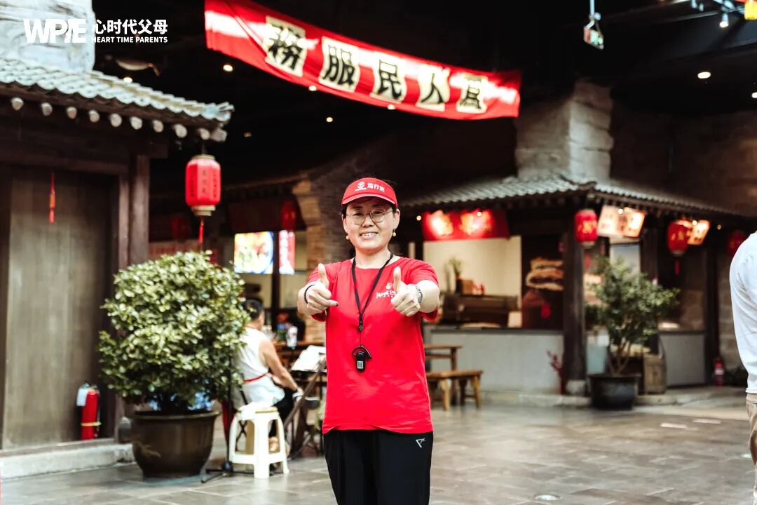 【咱们的故事】邓淑君老师：“纪琼院长的一句‘让自己换个活法’把我从深渊拉回了春光里”