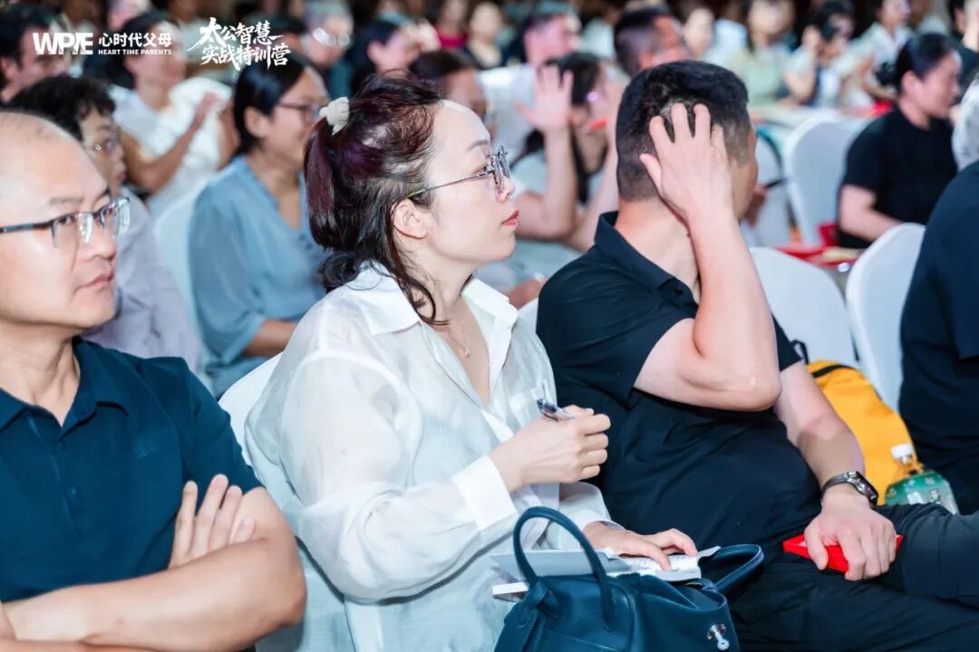 孩子为什么一直不去学校上学，你真的知道原因吗？！