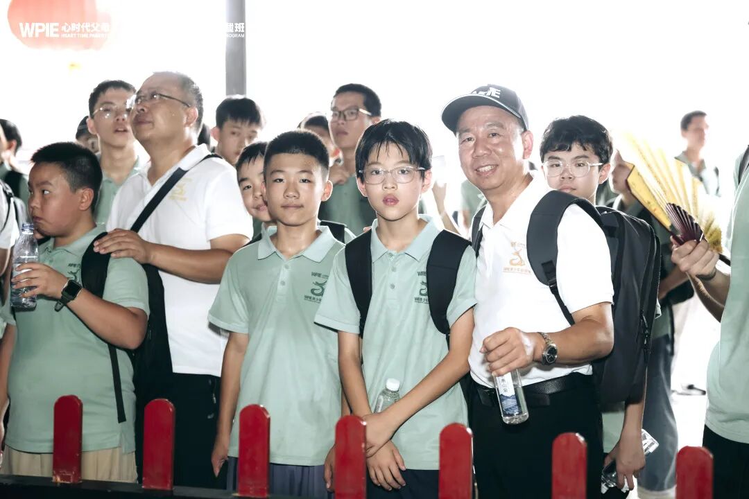 青少年总裁班：手机管控+老板思维，从小培养高效能未来领袖！